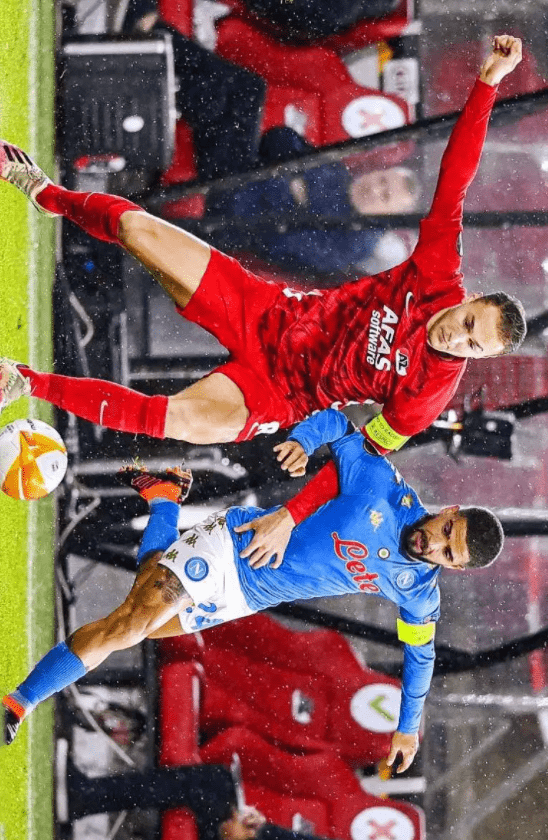 位被迫上抢 位被迫上抢